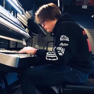 Meet your Posher, Dylan